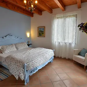  Farm stay Il Laghello Di Amina