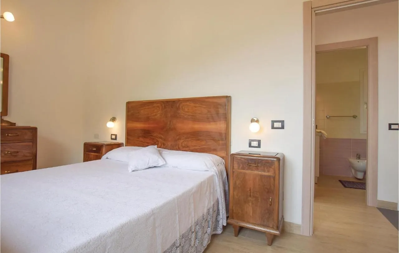 فيلا La Casa Rossa فرامورا 0*,  إيطاليا